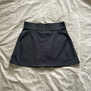 🔺SOLD🔻 TNA ARITZIA - Micro Court Skirt